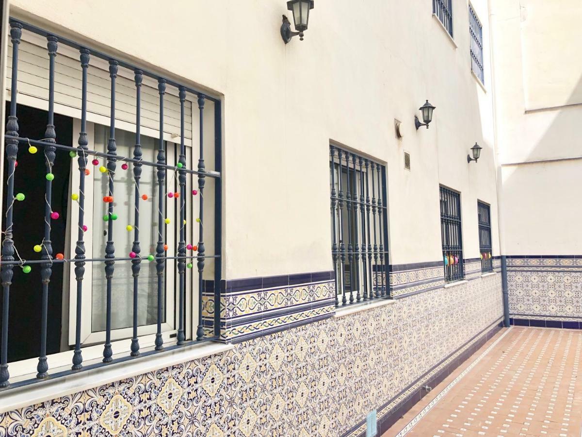 Serva La Bari Shared Apartment Sevilla Kültér fotó